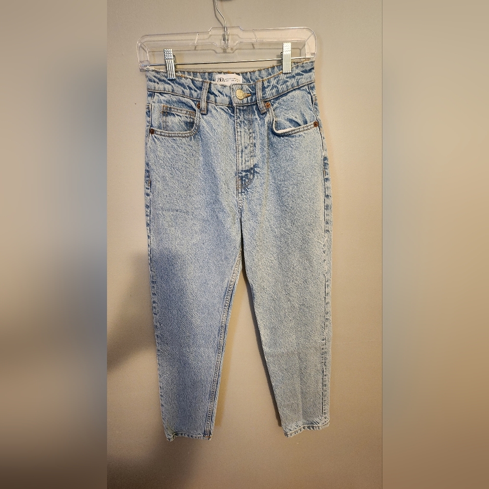 Zara High Waisted High Rise Skinny Mom Jeans Size 4